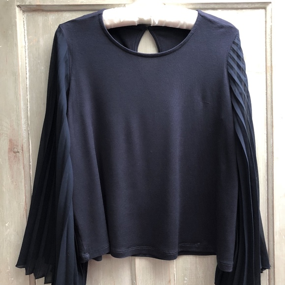 W5 Tops - Unique Pleated Sleeve Blouse by W5